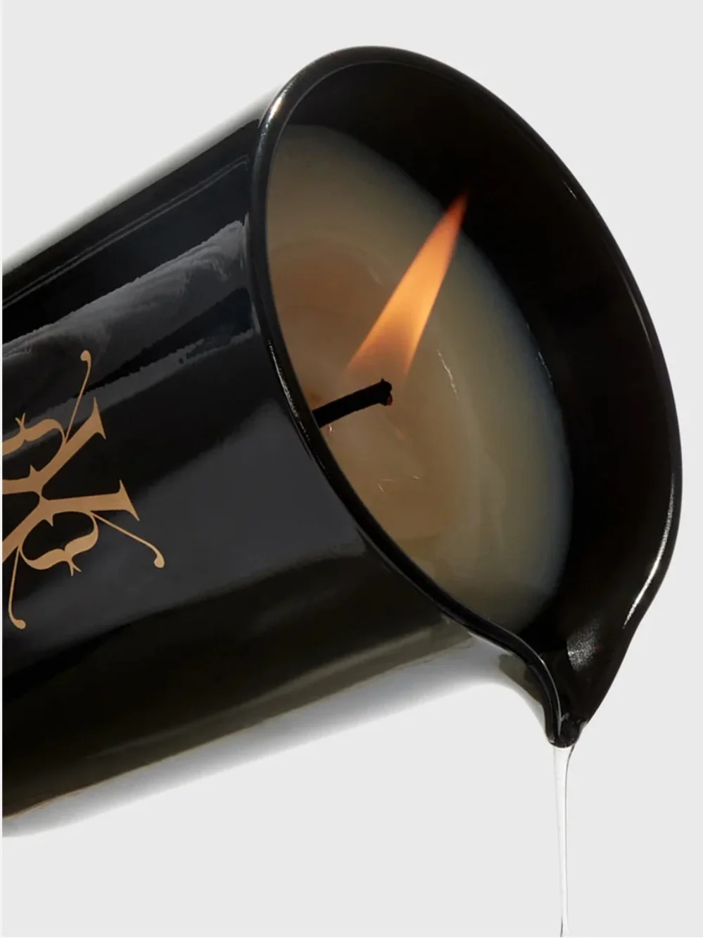 New in Box Kiki De Montparnasse Massage Candle in Santal